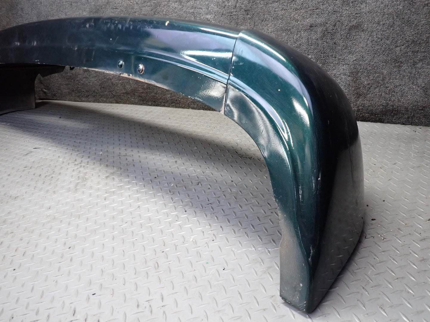 1996-1997 Lexus FZJ80L LX450 Front Bumper Cover Green