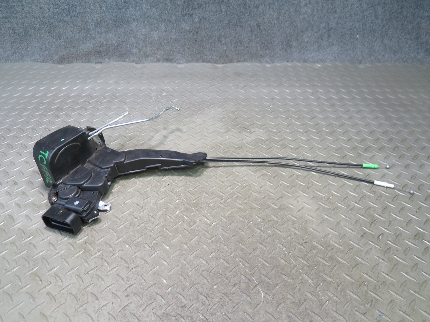 99-01 Toyota Crown JZS175 Front Right Door Lock Latch Actuator OEM