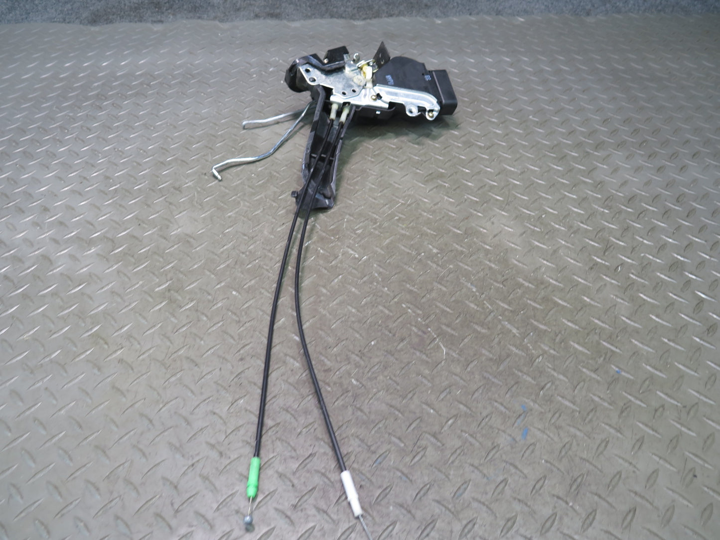 99-01 Toyota Crown JZS175 Front Right Door Lock Latch Actuator OEM