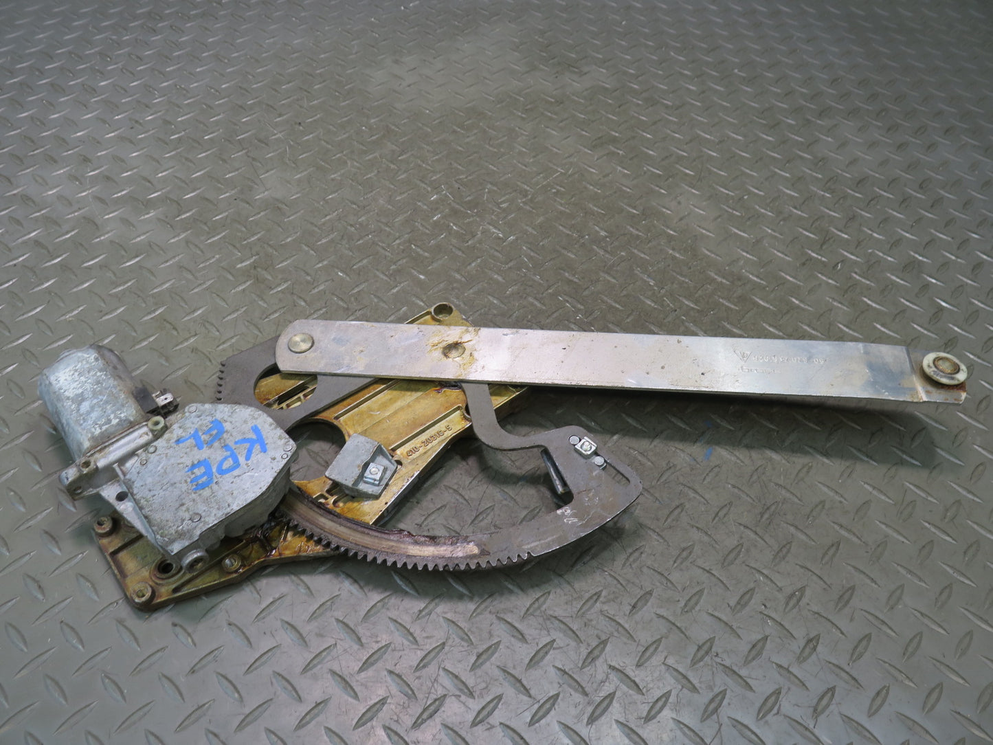 1984-1991 Porsche 928 Left Door Window Regulator w Motor