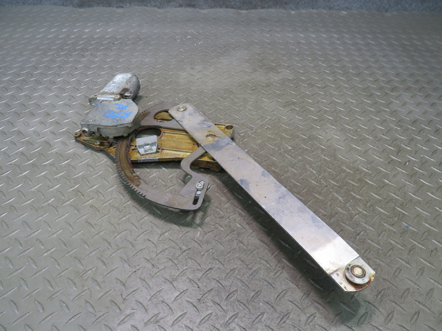 1984-1991 Porsche 928 Left Door Window Regulator w Motor
