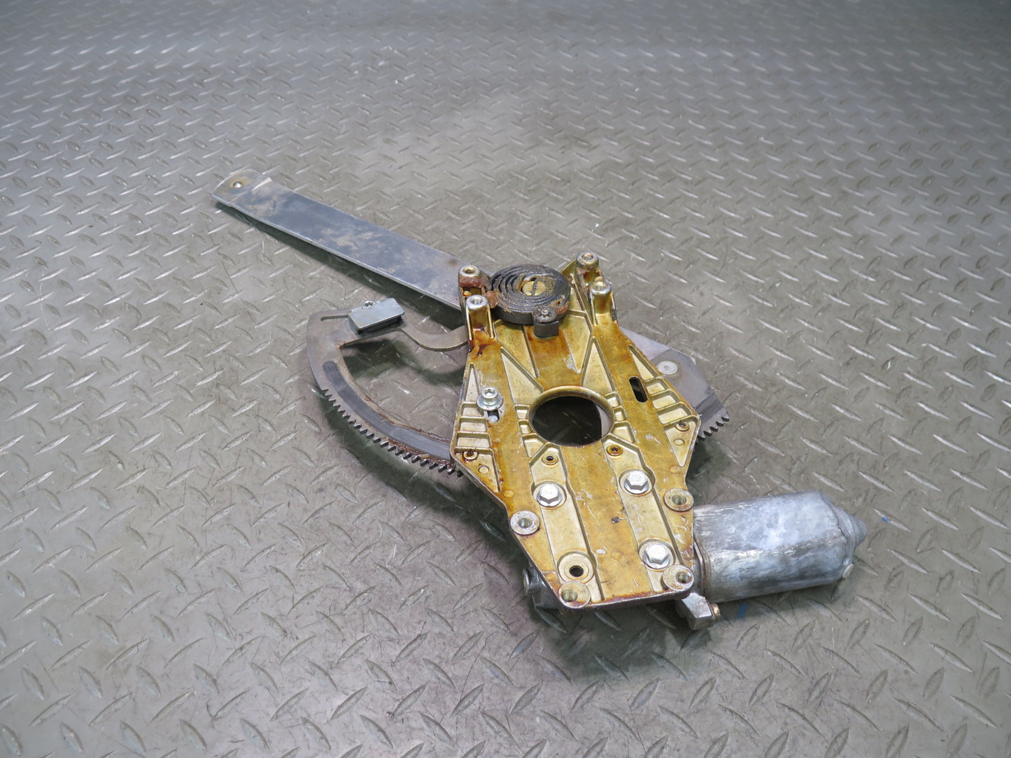 1984-1991 Porsche 928 Left Door Window Regulator w Motor