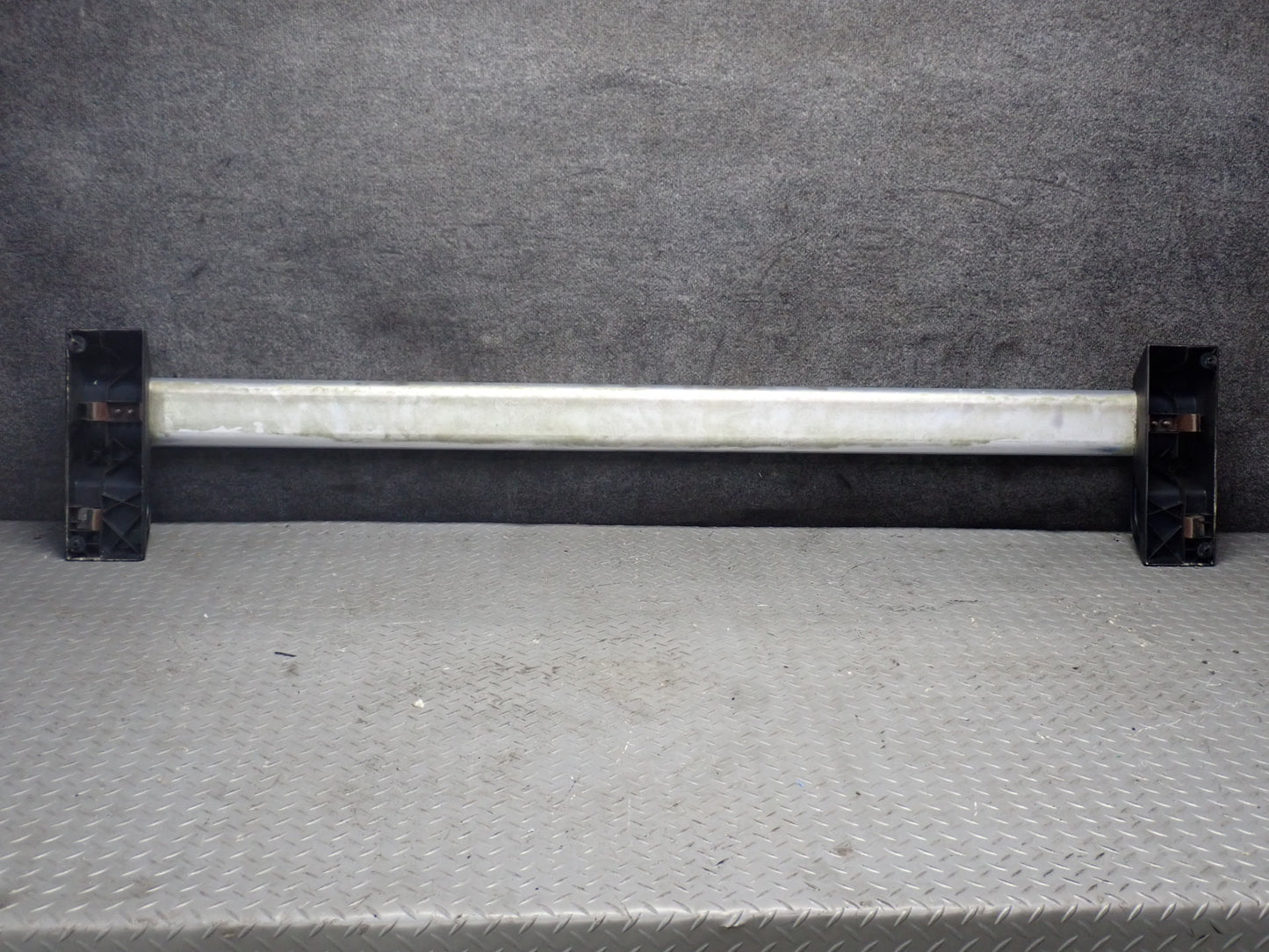 2003-2007 Hummer H2 Roof Luggage Rack Rail Cross  Bar Set of 2