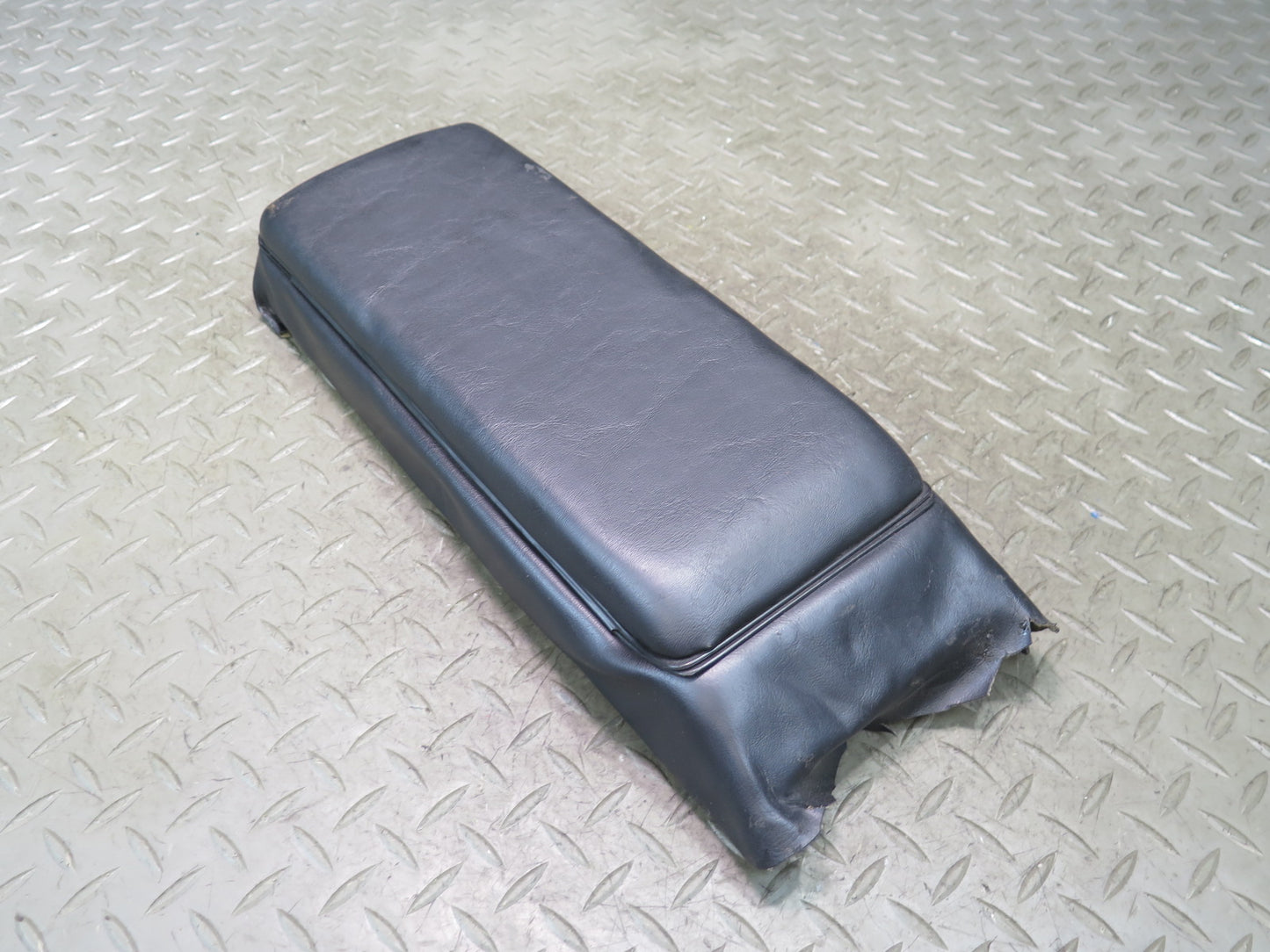 1984-1991 Porsche 928 Center Console Leather Armrest 92855570102