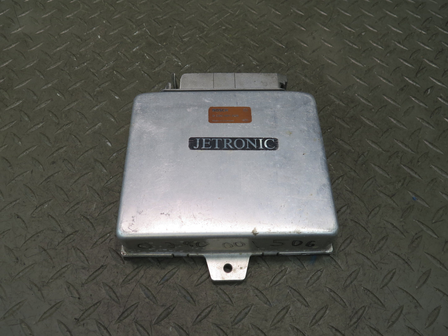1985 Porsche 928 Jetronic Fuel & Ignition Computer Control Module 0280001506