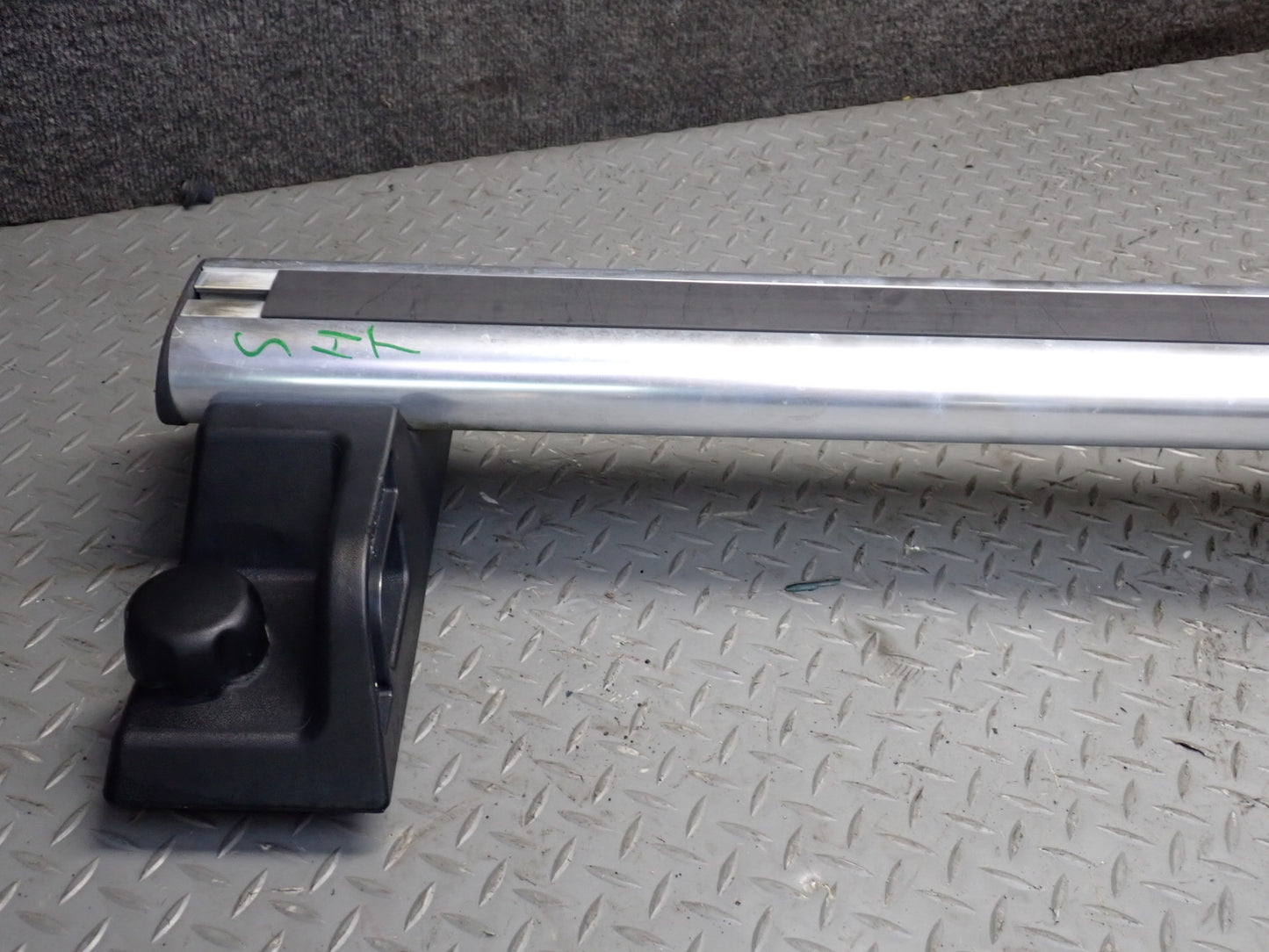 2003-2007 Hummer H2 Roof Luggage Rack Rail Cross  Bar Set of 2