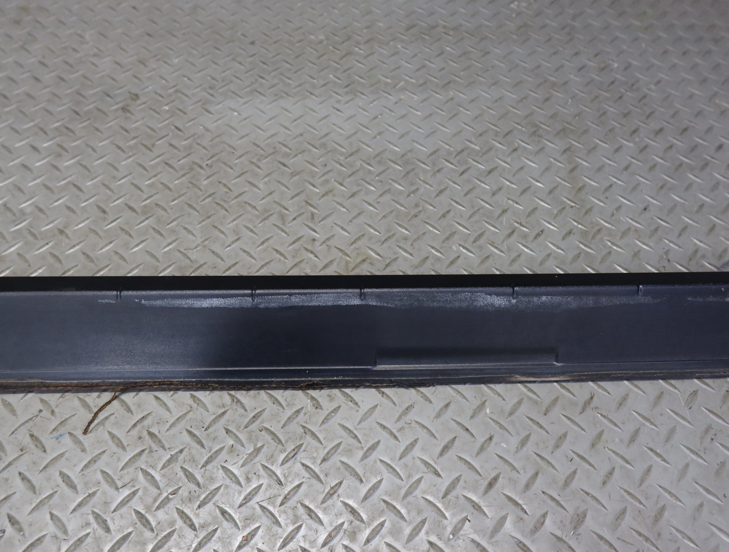 2003-2007 Hummer H2 Front Left Roof Rail Trim Cover Molding