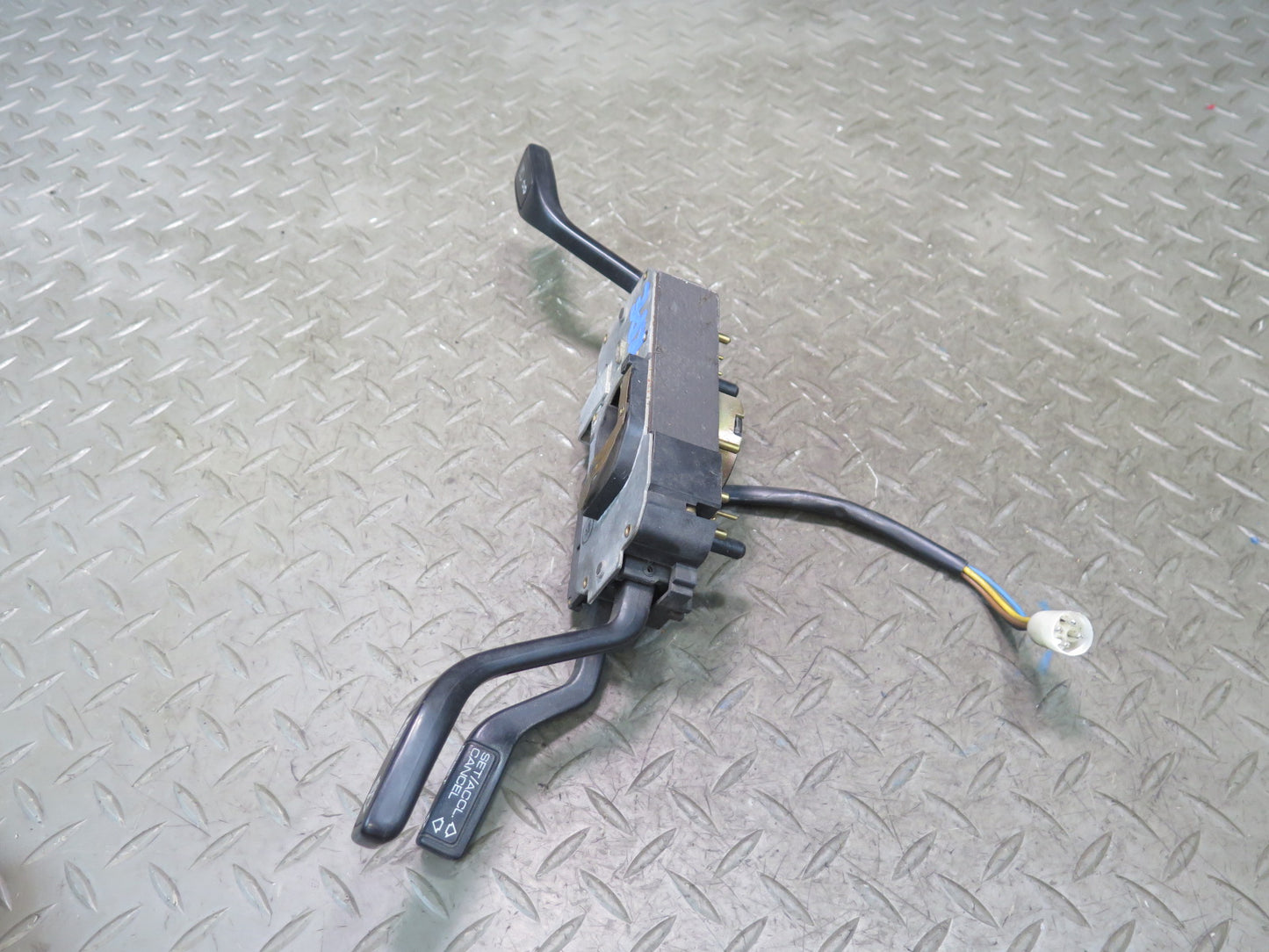 1985 Porsche 928 Steering Column Turn Signal Wiper Cruise Multi Switch