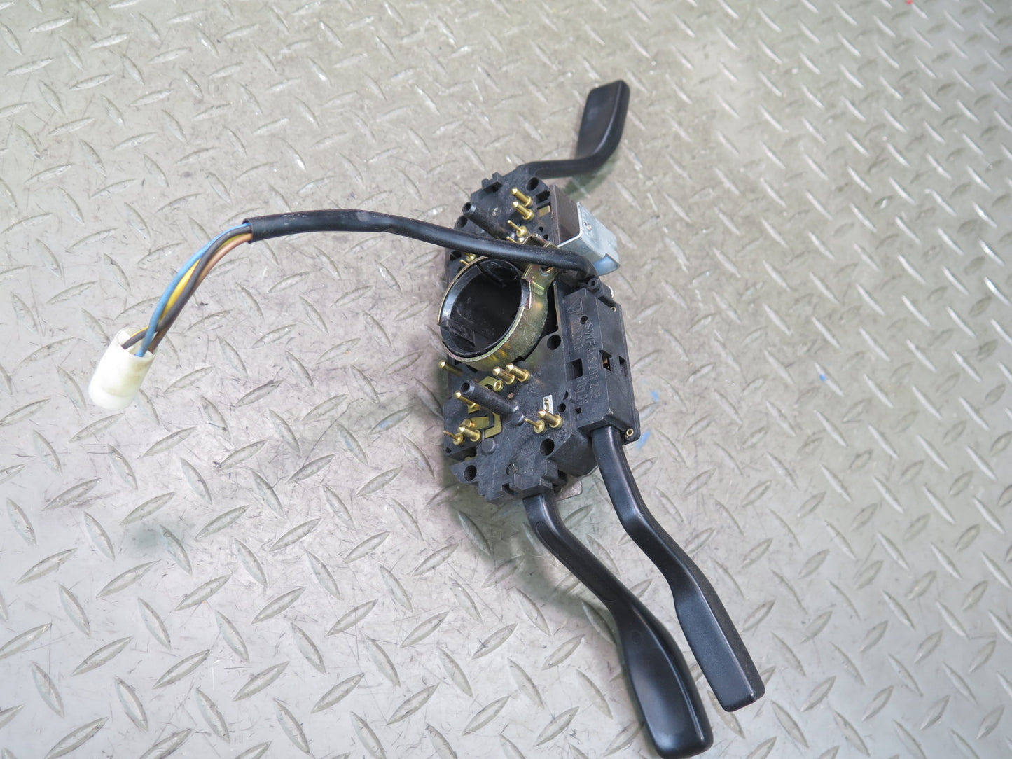 1985 Porsche 928 Steering Column Turn Signal Wiper Cruise Multi Switch
