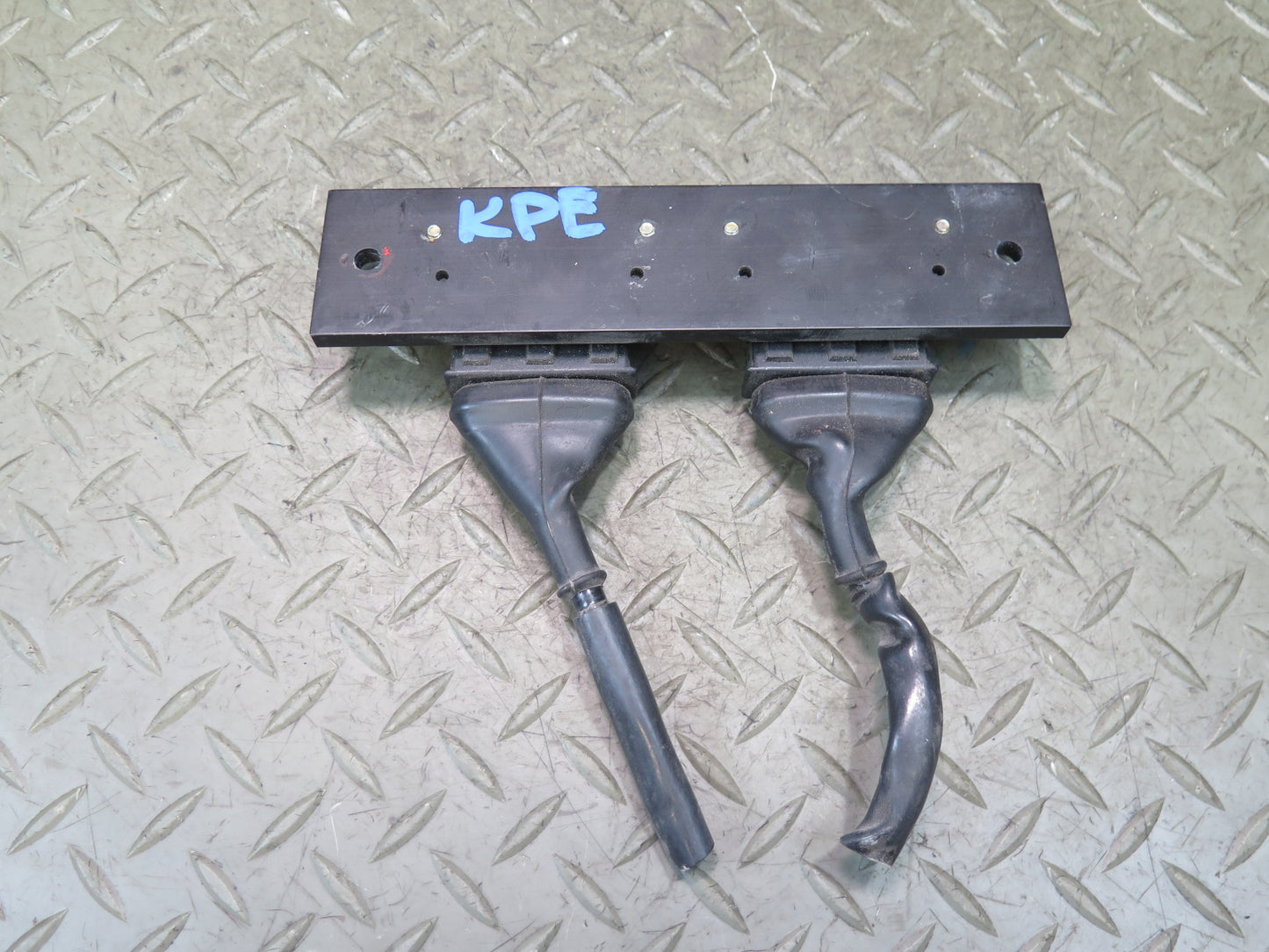 1985-1991 Porsche 928 S Engine Ignition Control Module Pair Assembly Bosch