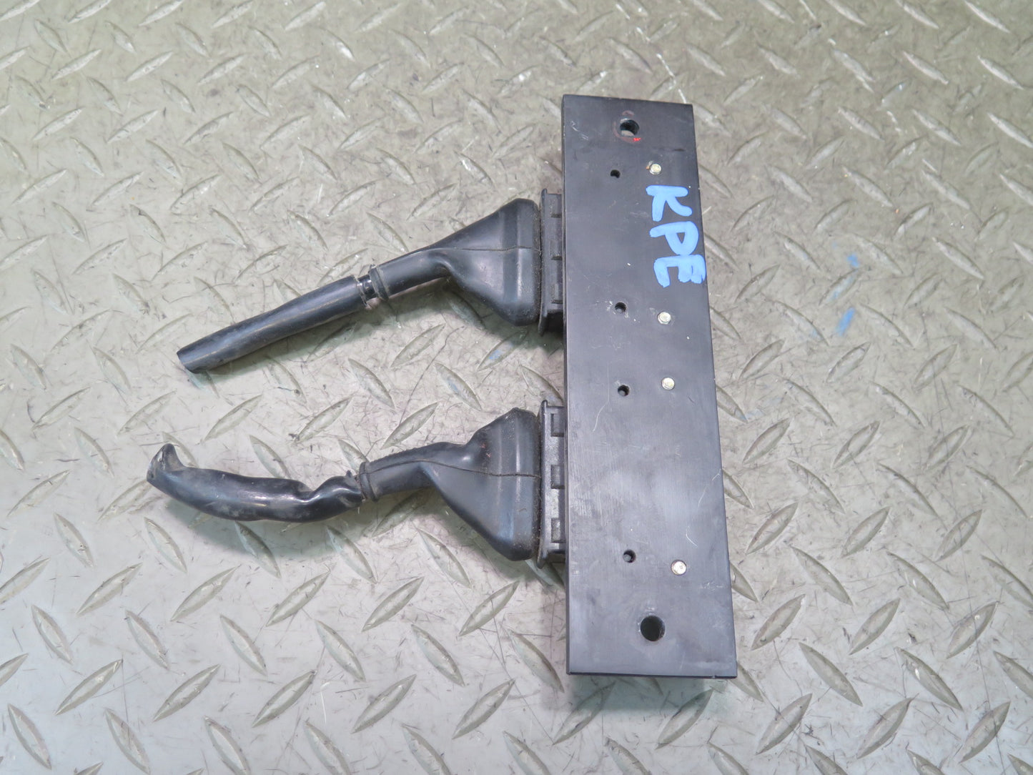1985-1991 Porsche 928 S Engine Ignition Control Module Pair Assembly Bosch