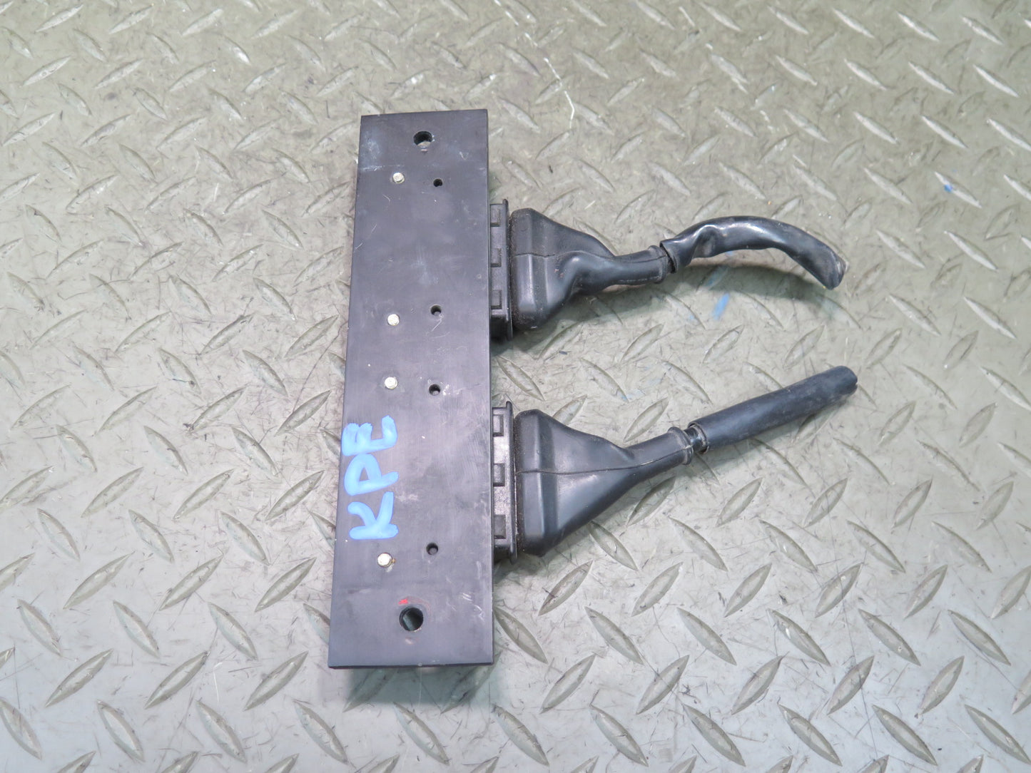 1985-1991 Porsche 928 S Engine Ignition Control Module Pair Assembly Bosch
