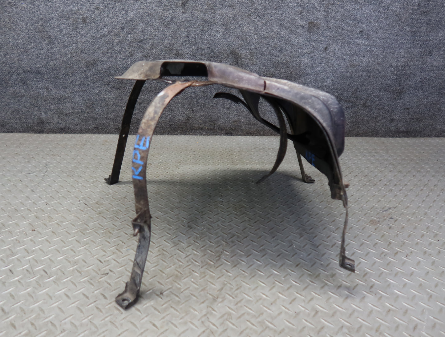 1984-1986 Porsche 928 Fuel Tank Mount Mounting Bracket Support