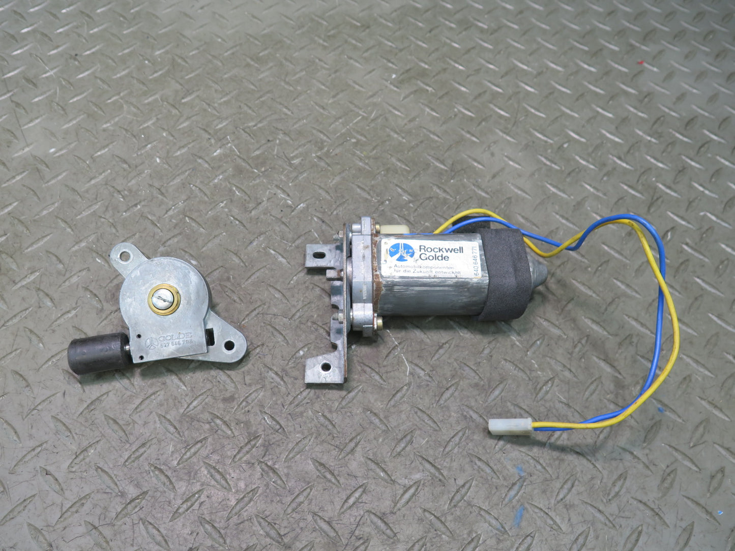 1984-1991 Porsche 928 Power Sunroof Moon Roof Window Drive Motor Set