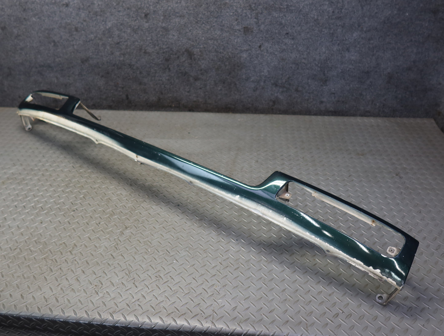 1996-1997 Lexus FZJ80L LX450 Front Bumper Valance Panel Molding Green