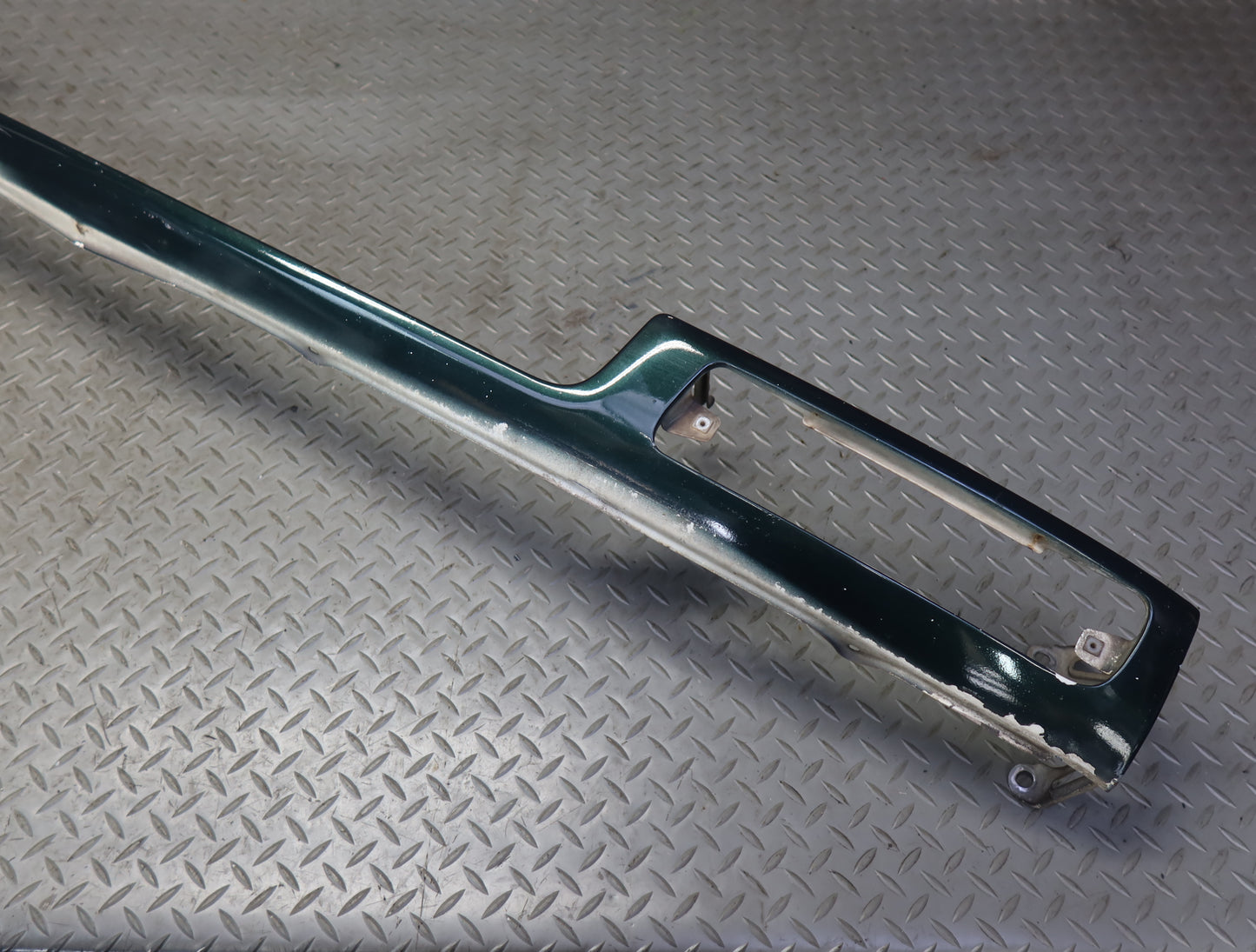 1996-1997 Lexus FZJ80L LX450 Front Bumper Valance Panel Molding Green