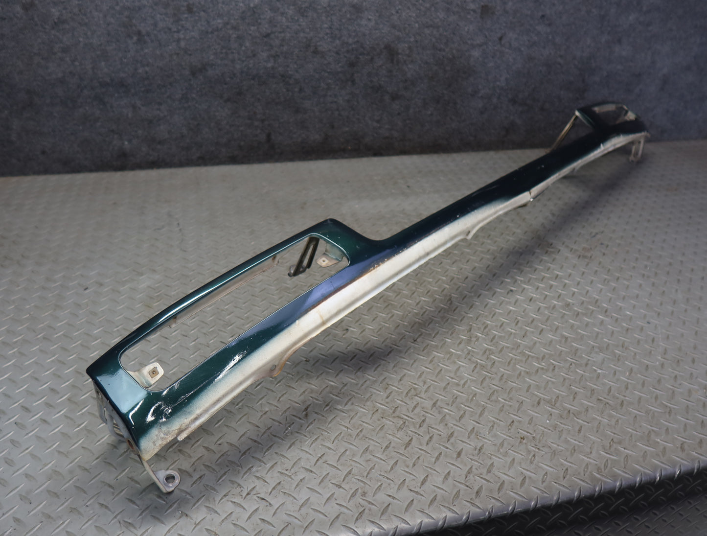 1996-1997 Lexus FZJ80L LX450 Front Bumper Valance Panel Molding Green