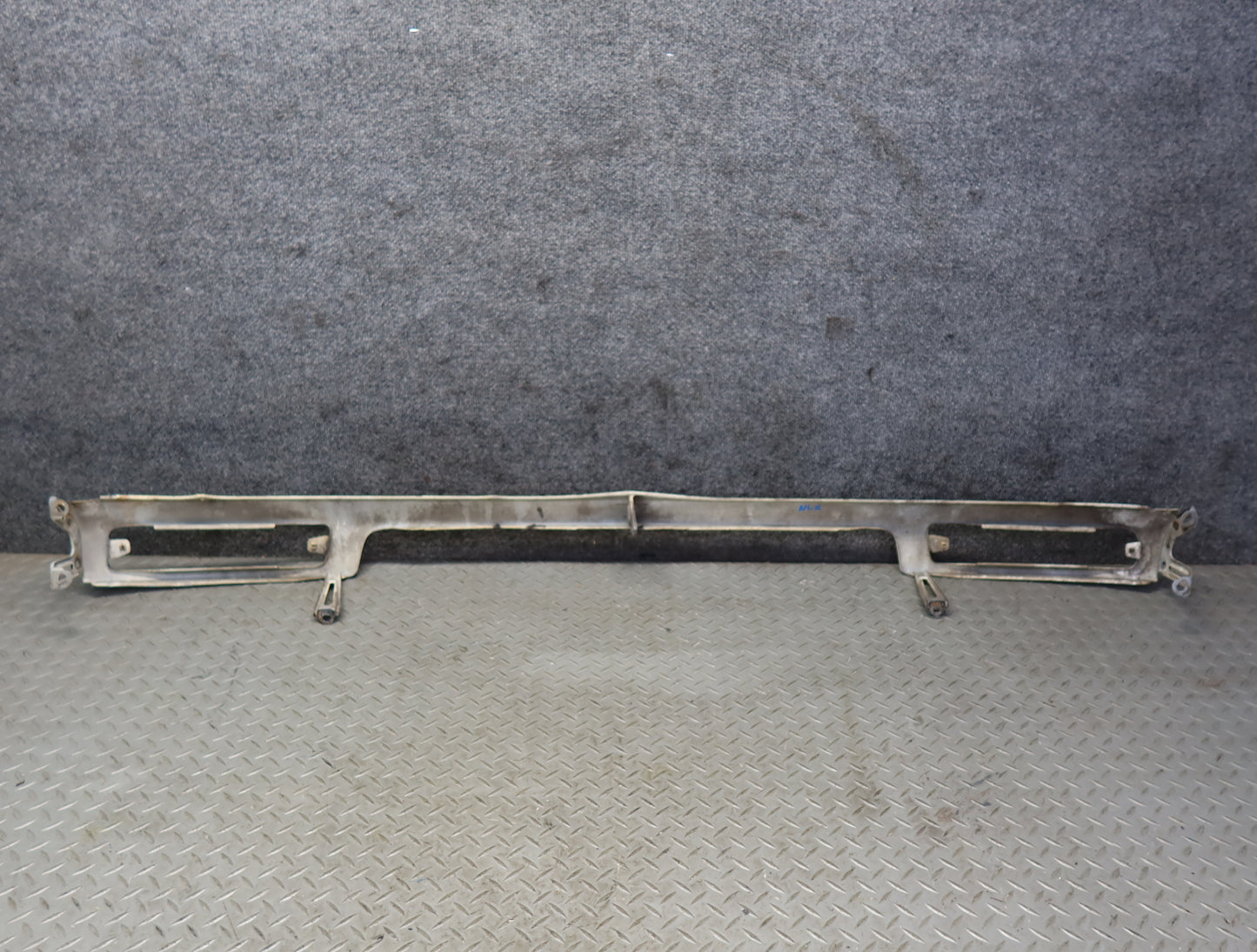 1996-1997 Lexus FZJ80L LX450 Front Bumper Valance Panel Molding Green