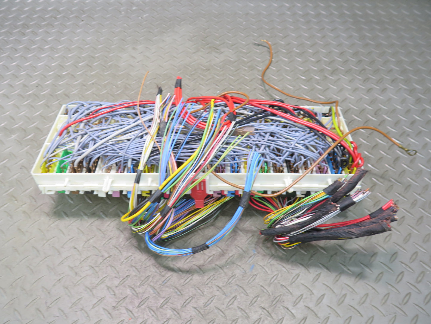 1985 Porsche 928 S Fuse Relay Box Module Unit