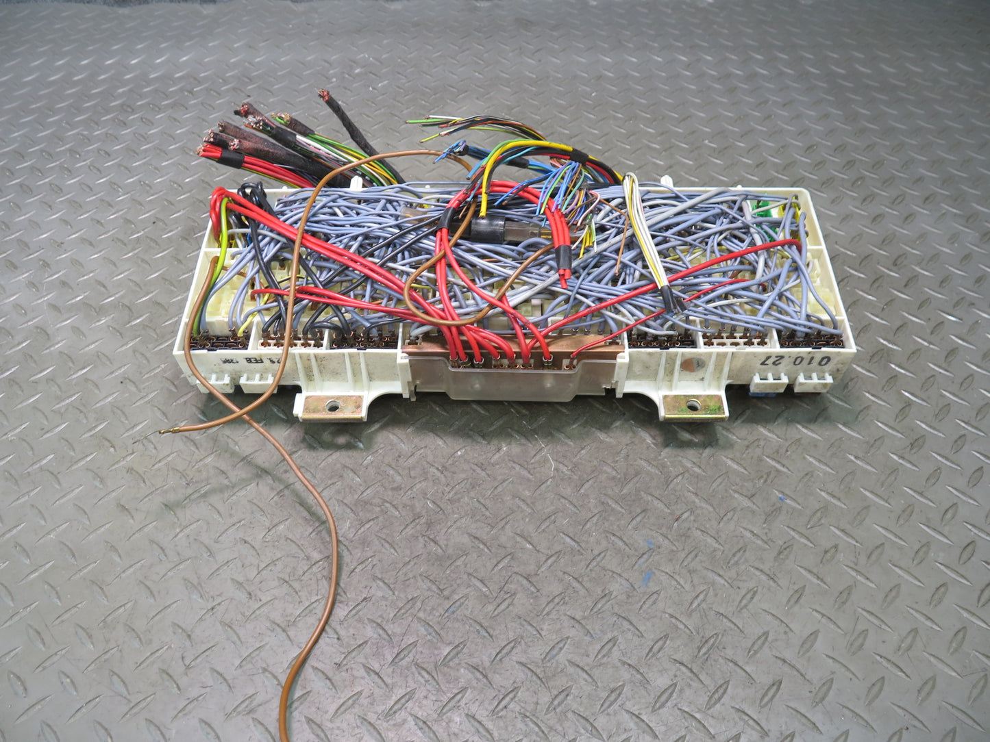 1985 Porsche 928 S Fuse Relay Box Module Unit