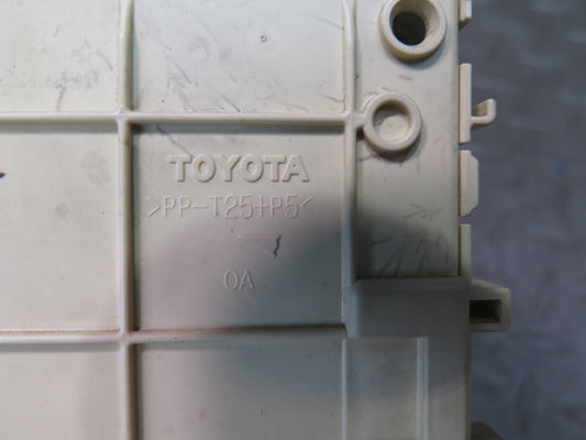99-01 Toyota Crown JZS175 Dash Front Left Junction Cabin Fuse Box OEM