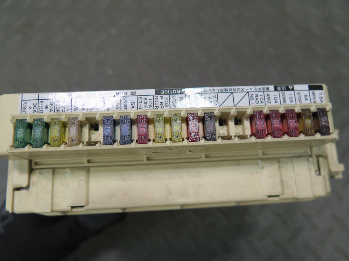 99-01 Toyota Crown JZS175 Dash Front Left Junction Cabin Fuse Box OEM