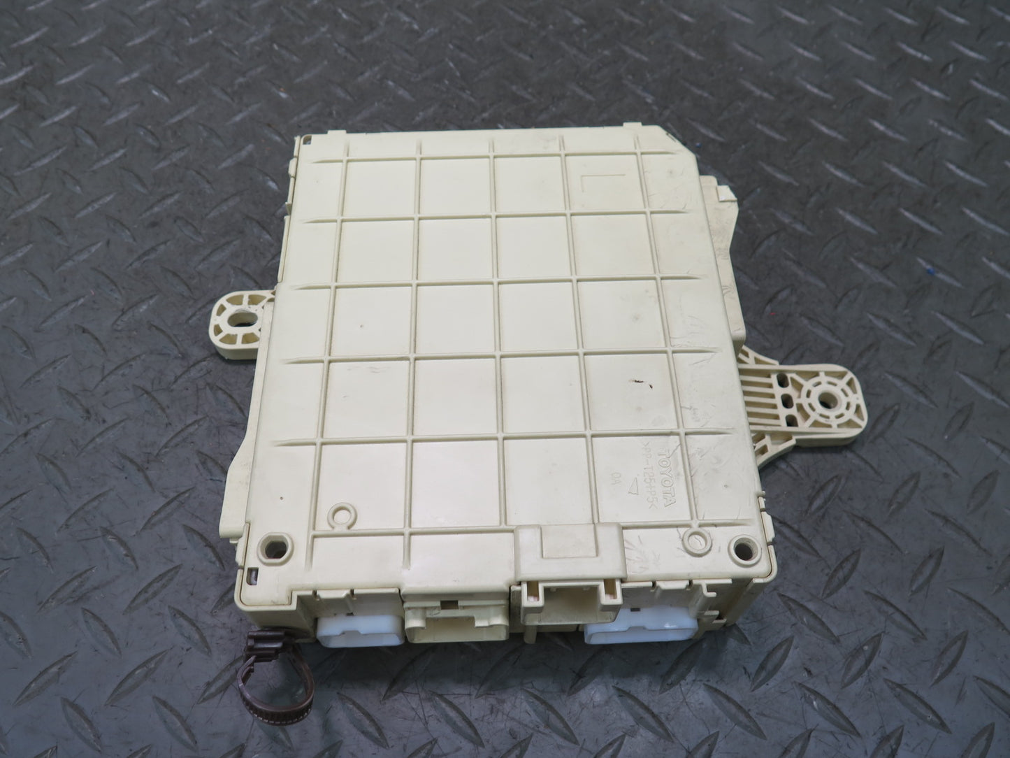 99-01 Toyota Crown JZS175 Dash Front Left Junction Cabin Fuse Box OEM