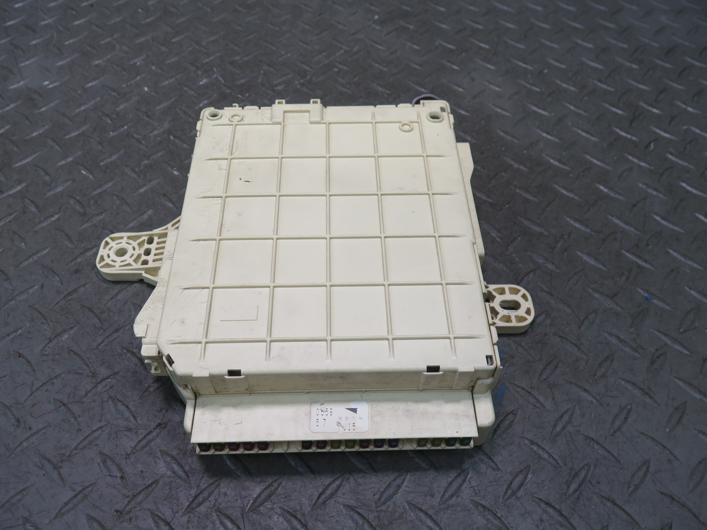 99-01 Toyota Crown JZS175 Dash Front Left Junction Cabin Fuse Box OEM