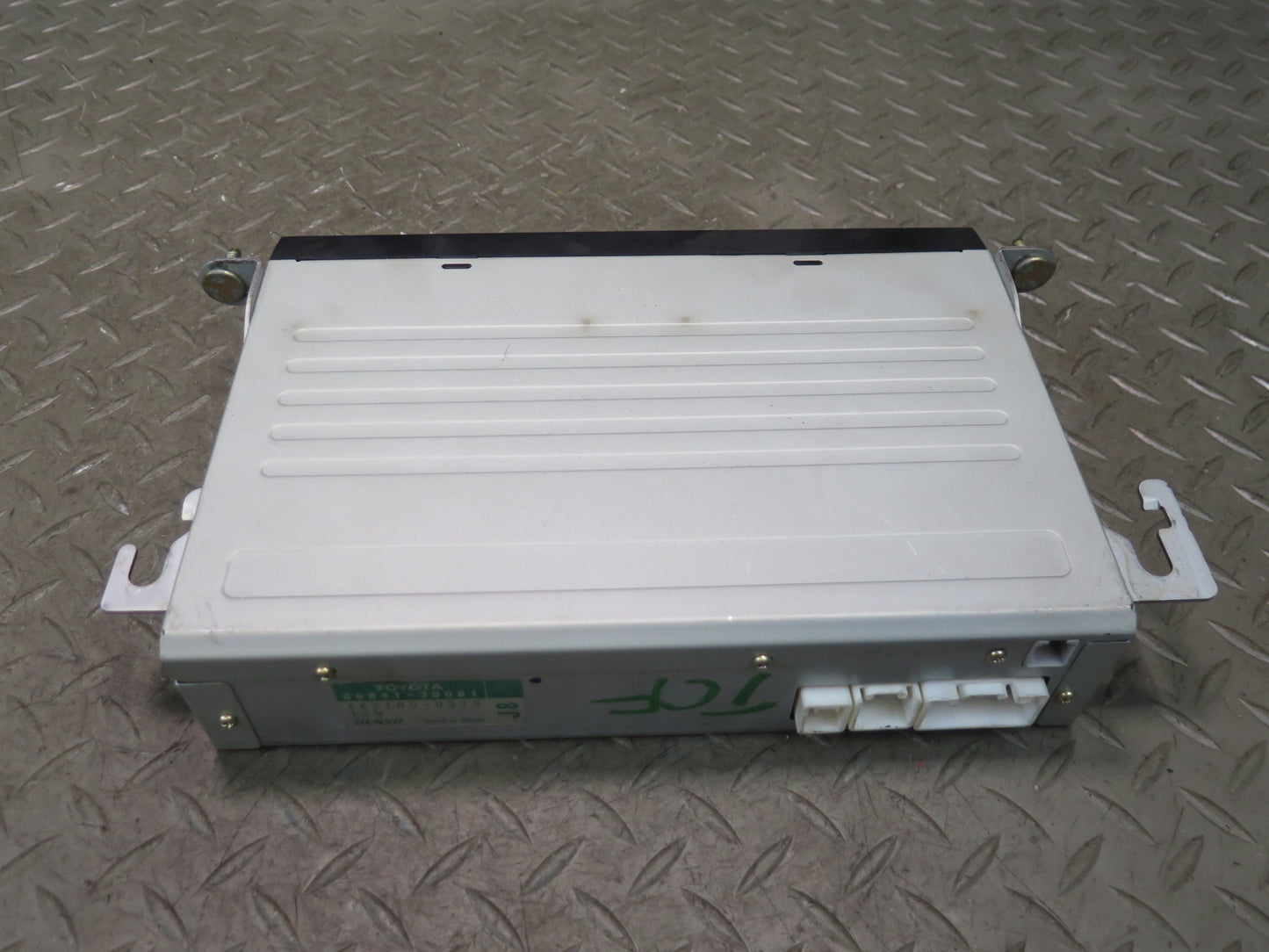 00-01 Toyota Crown JZS175 Navigation Control Module 86841-30081 OEM