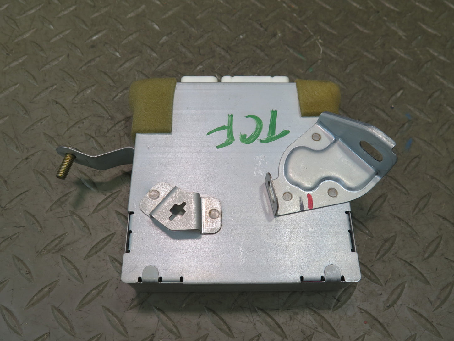 00-01 Toyota Crown JZS175 Steering Column Tilt & Telescopic Control Module OEM