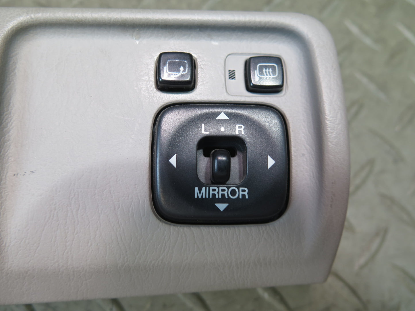 99-01 Toyota Crown JZS175 RHD Power Mirror Switch w Trim Beige OEM