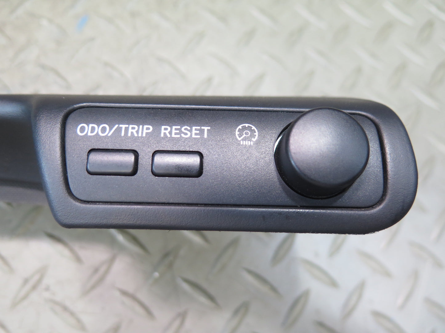 99-01 Toyota Crown JZS175 Dash Odometer Trip Reset Dimmer Switch Trim Panel OEM
