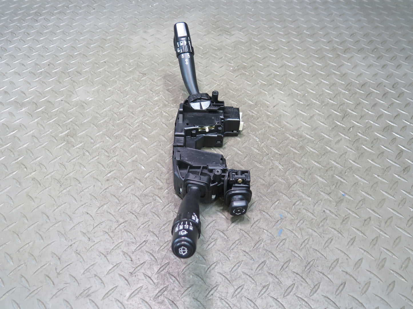 00-01 Toyota Crown JZS175 RHD Steering Column Turn Signal Wiper Switch OEM