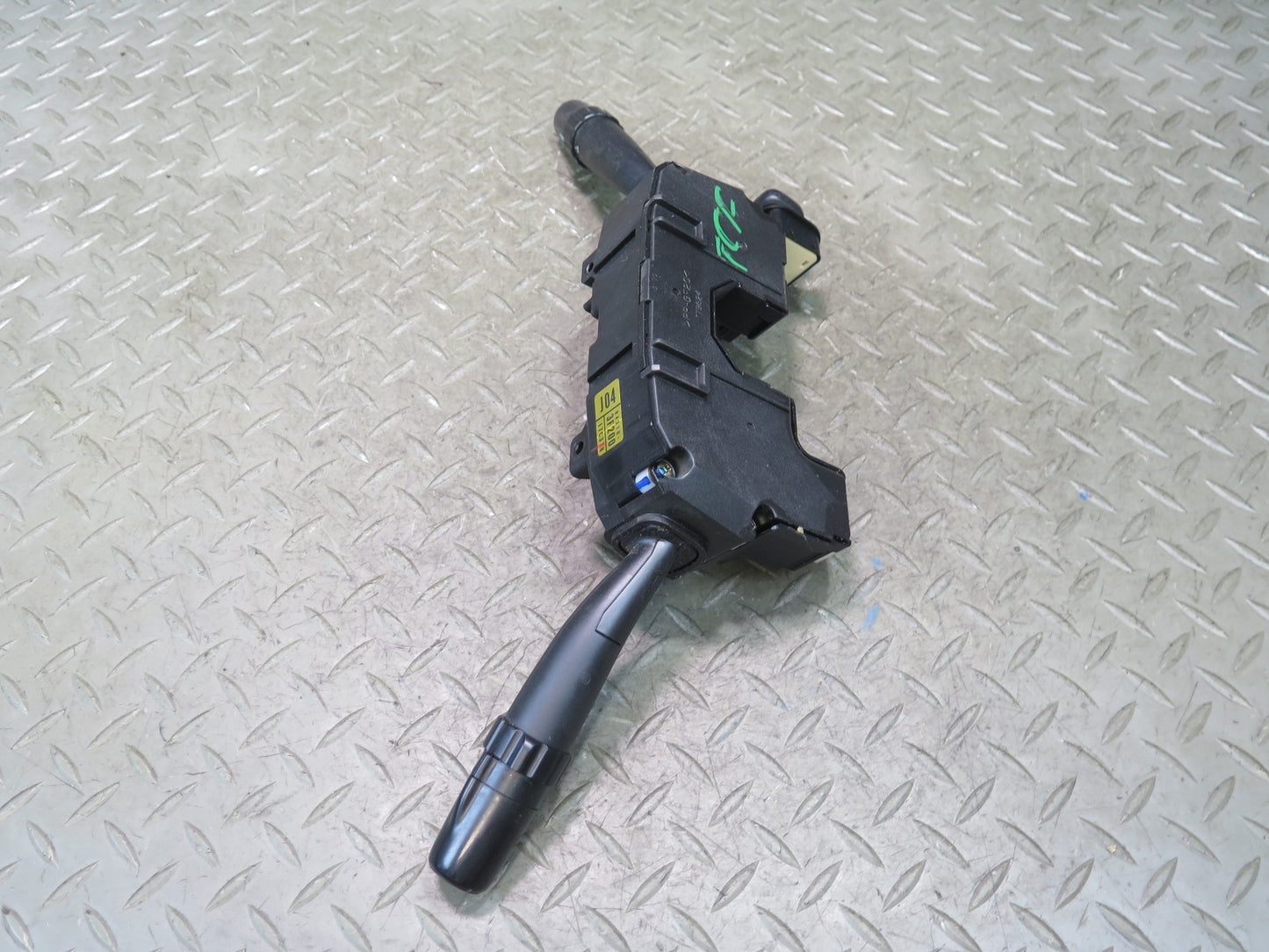 00-01 Toyota Crown JZS175 RHD Steering Column Turn Signal Wiper Switch OEM