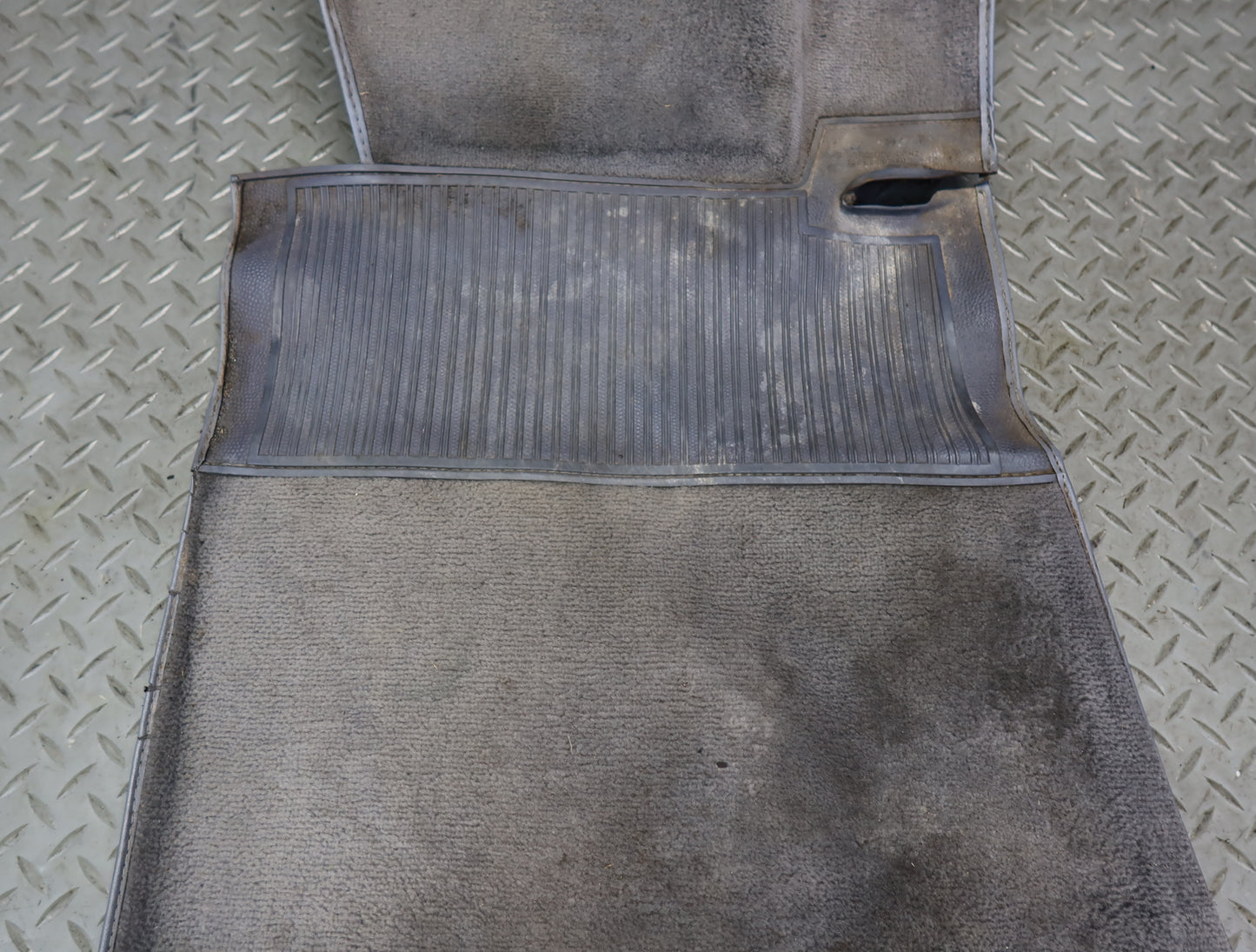 86-89 Mercedes R107 Sl-class Set of 2 Front Left & Right Carpet Floor MAT OEM