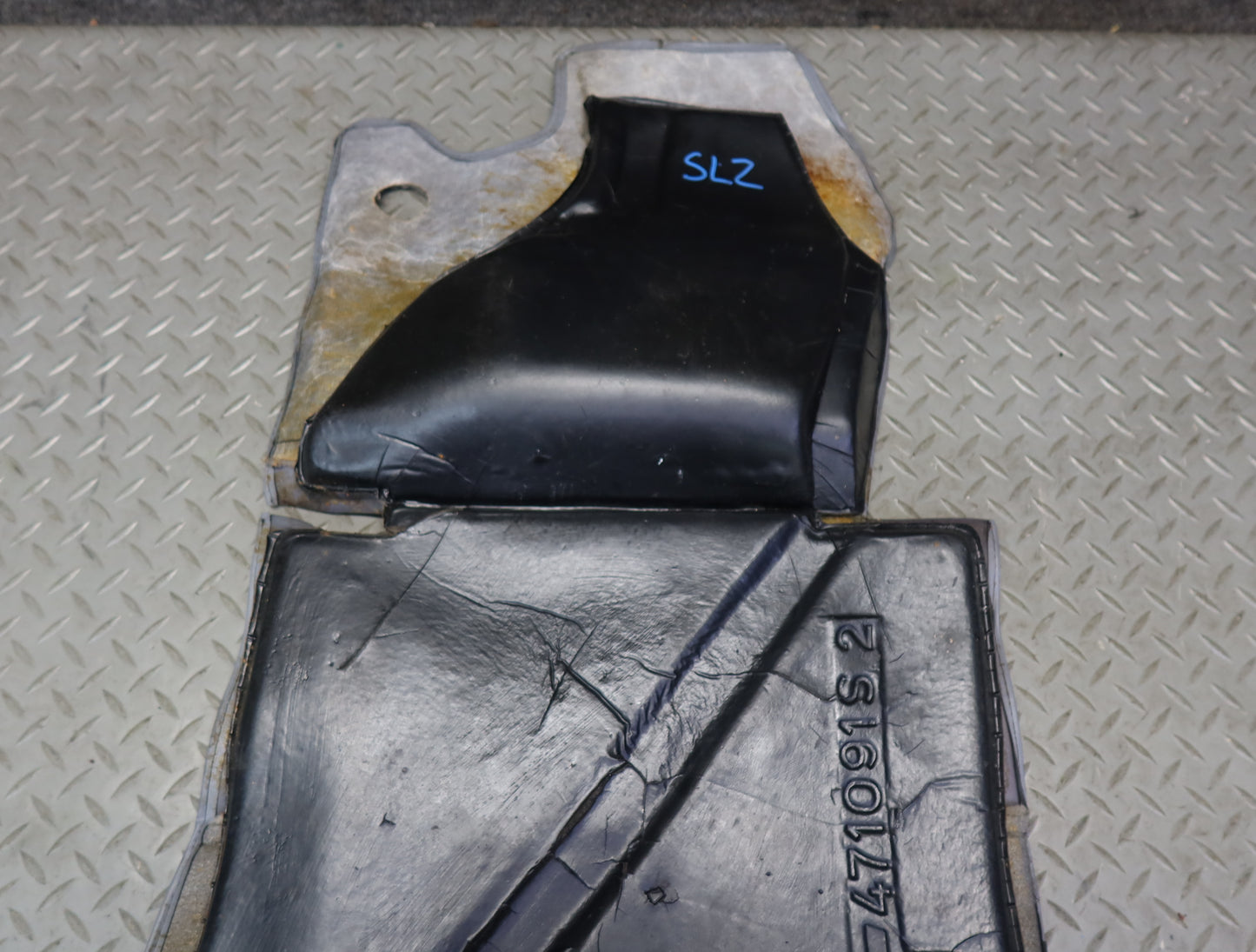 86-89 Mercedes R107 Sl-class Set of 2 Front Left & Right Carpet Floor MAT OEM