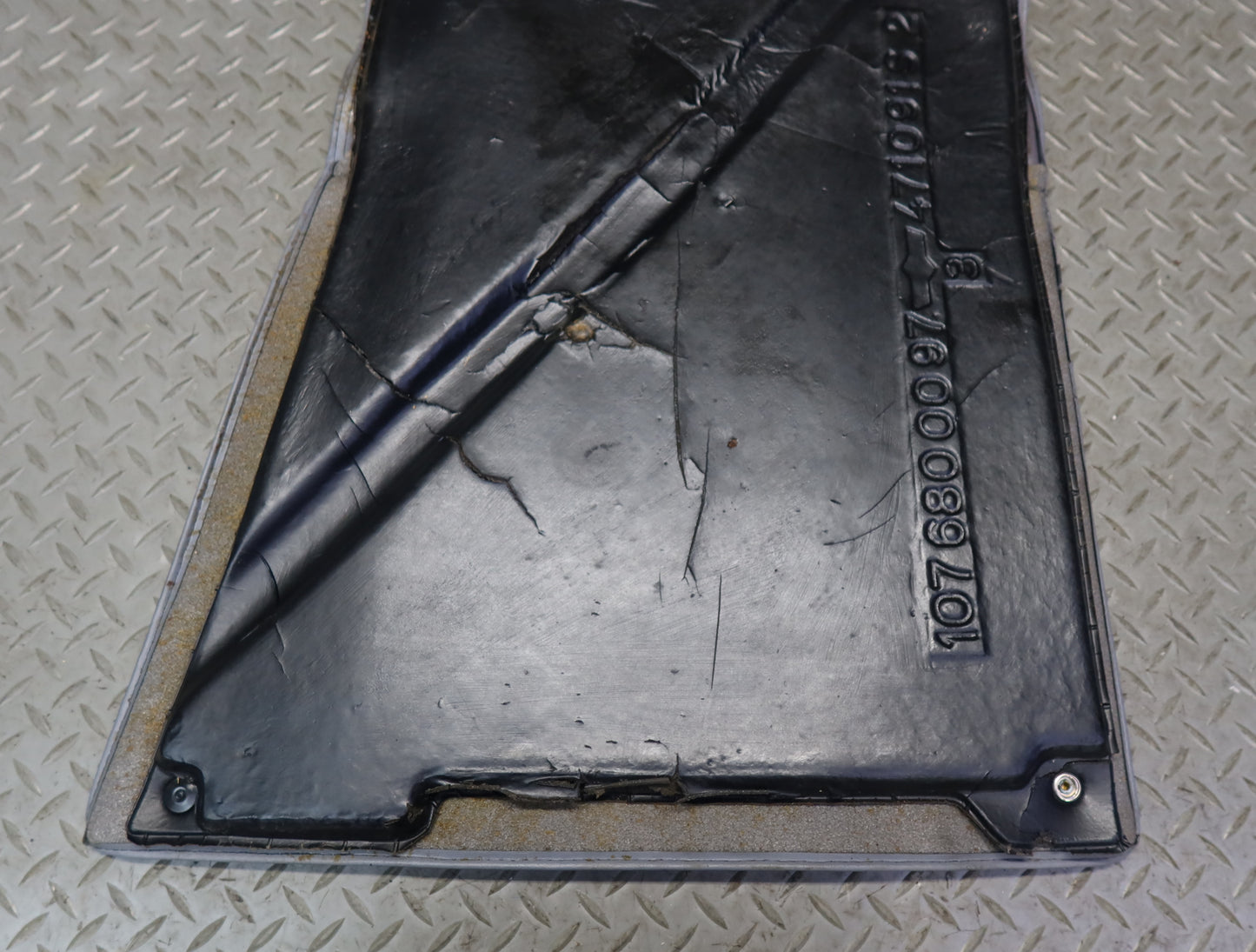 86-89 Mercedes R107 Sl-class Set of 2 Front Left & Right Carpet Floor MAT OEM