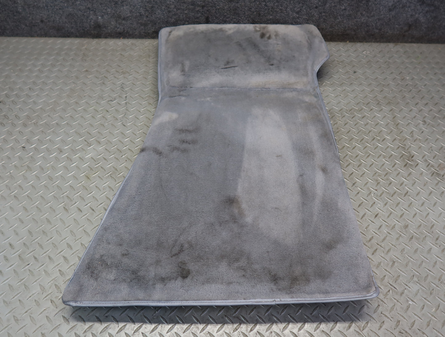 86-89 Mercedes R107 Sl-class Set of 2 Front Left & Right Carpet Floor MAT OEM