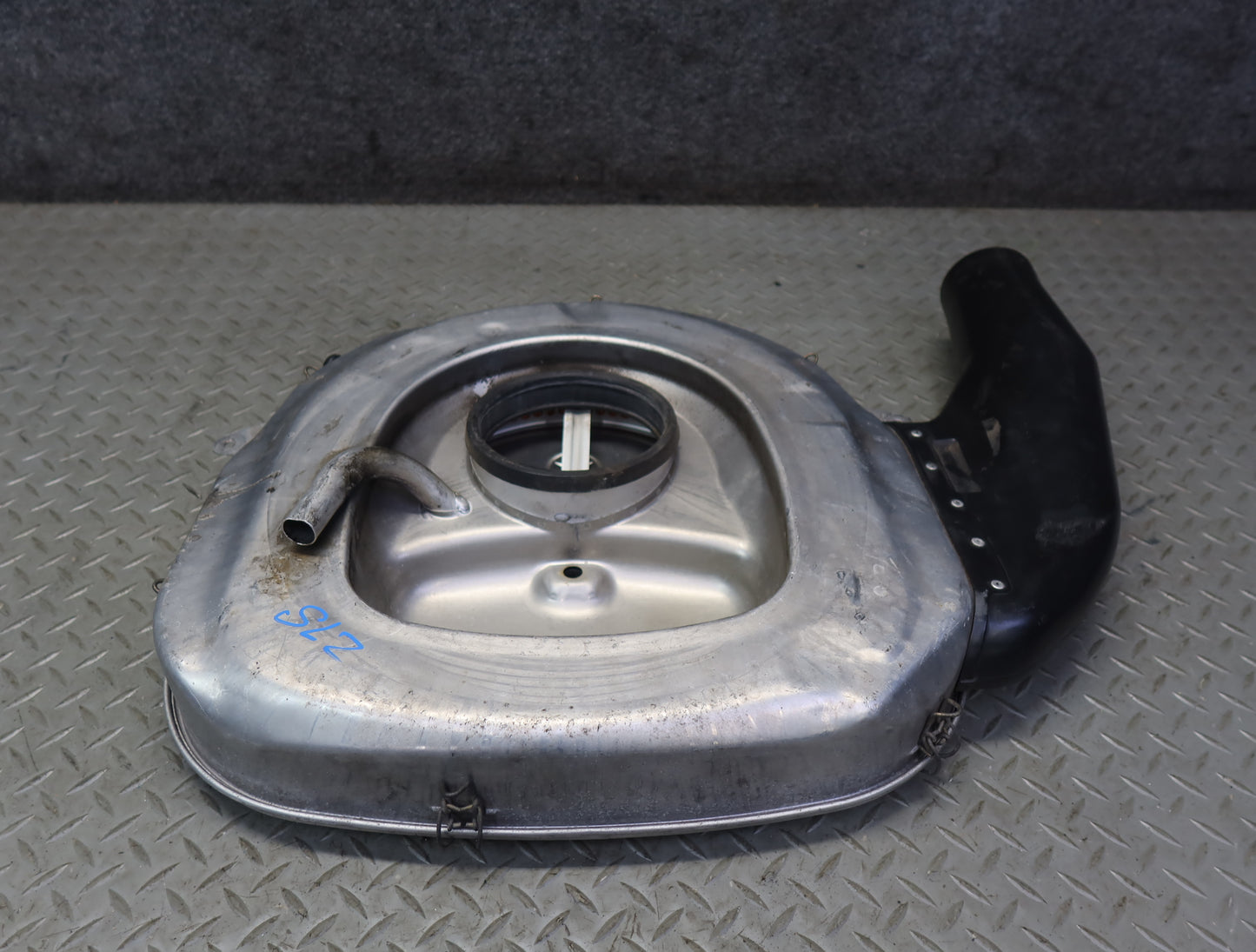 86-89 Mercedes R107 380SL Engine Air Intake Cleaner Filter Box Housing OEM