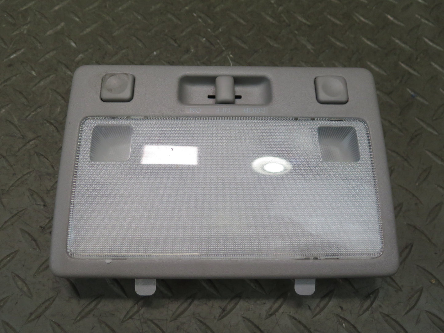 99-01 Toyota Crown JZS175 Front Overhead Dome Light Lamp Gray OEM