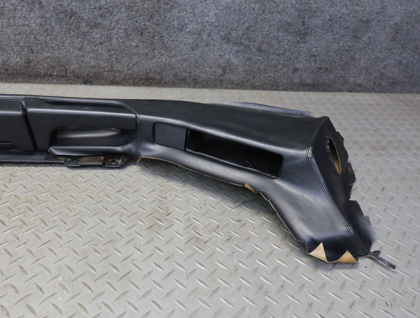 1984-1986 Porsche 928 S Front Right Pass Side Door Arm Rest Handle Panel