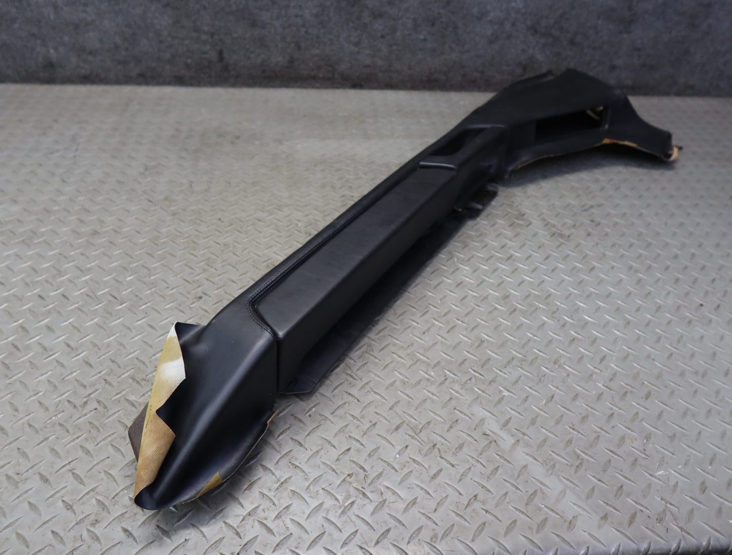 1984-1986 Porsche 928 S Front Right Pass Side Door Arm Rest Handle Panel