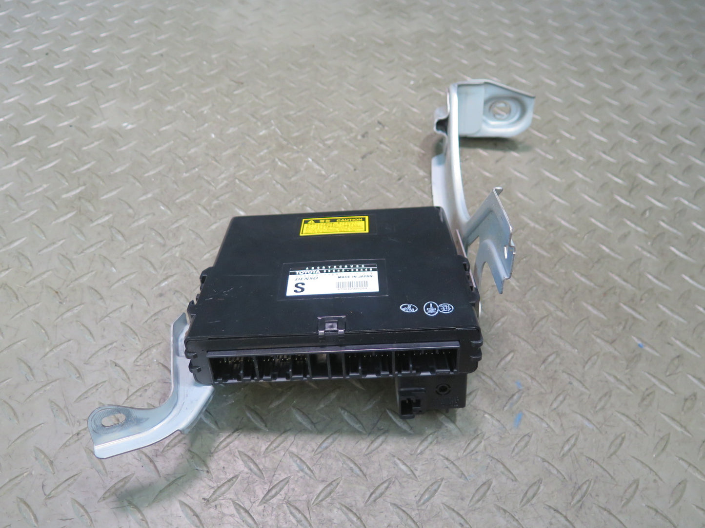 99-01 Toyota Crown JZS175 ABS TRC VSC Skid Traction Control Module OEM