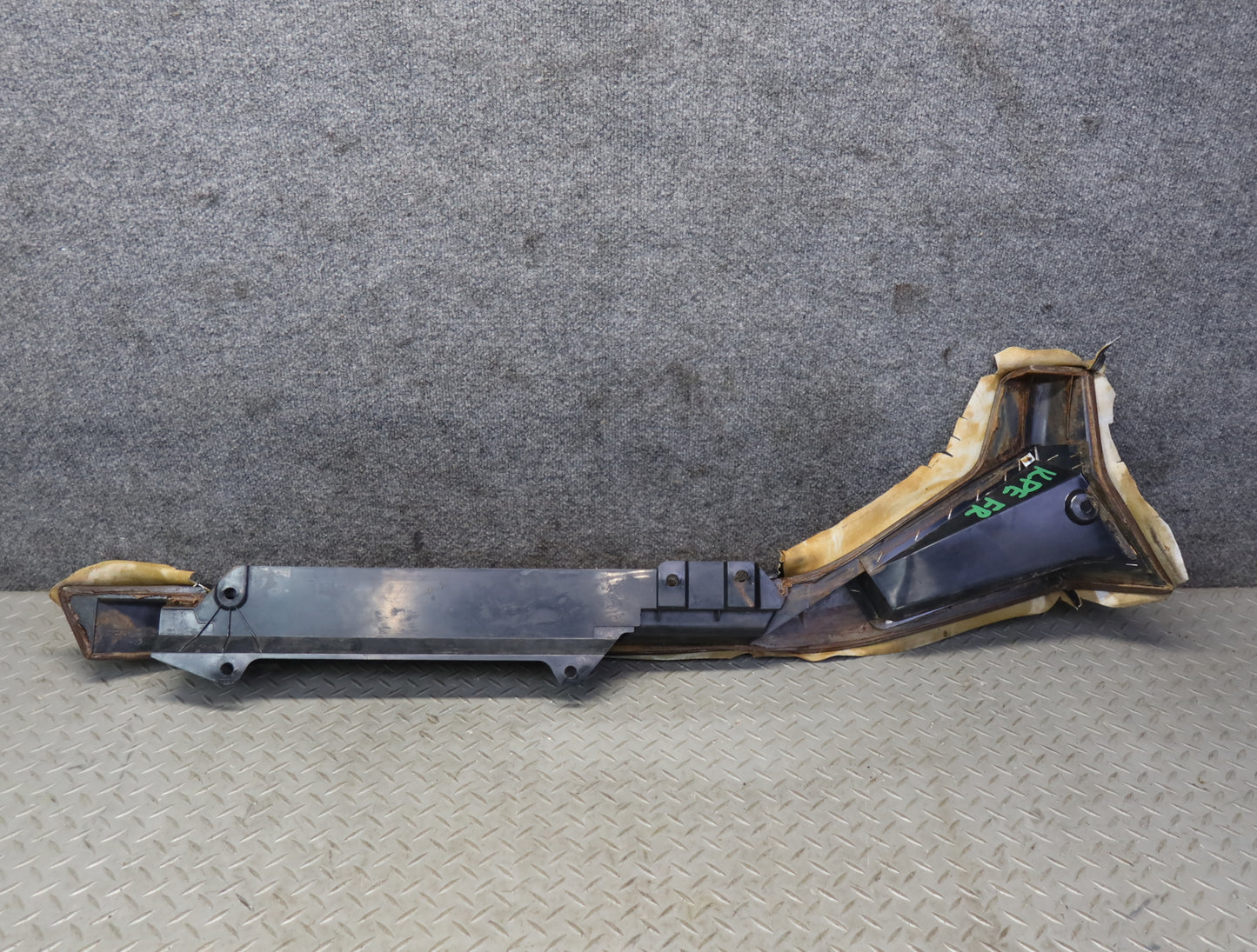 1984-1986 Porsche 928 S Front Right Pass Side Door Arm Rest Handle Panel