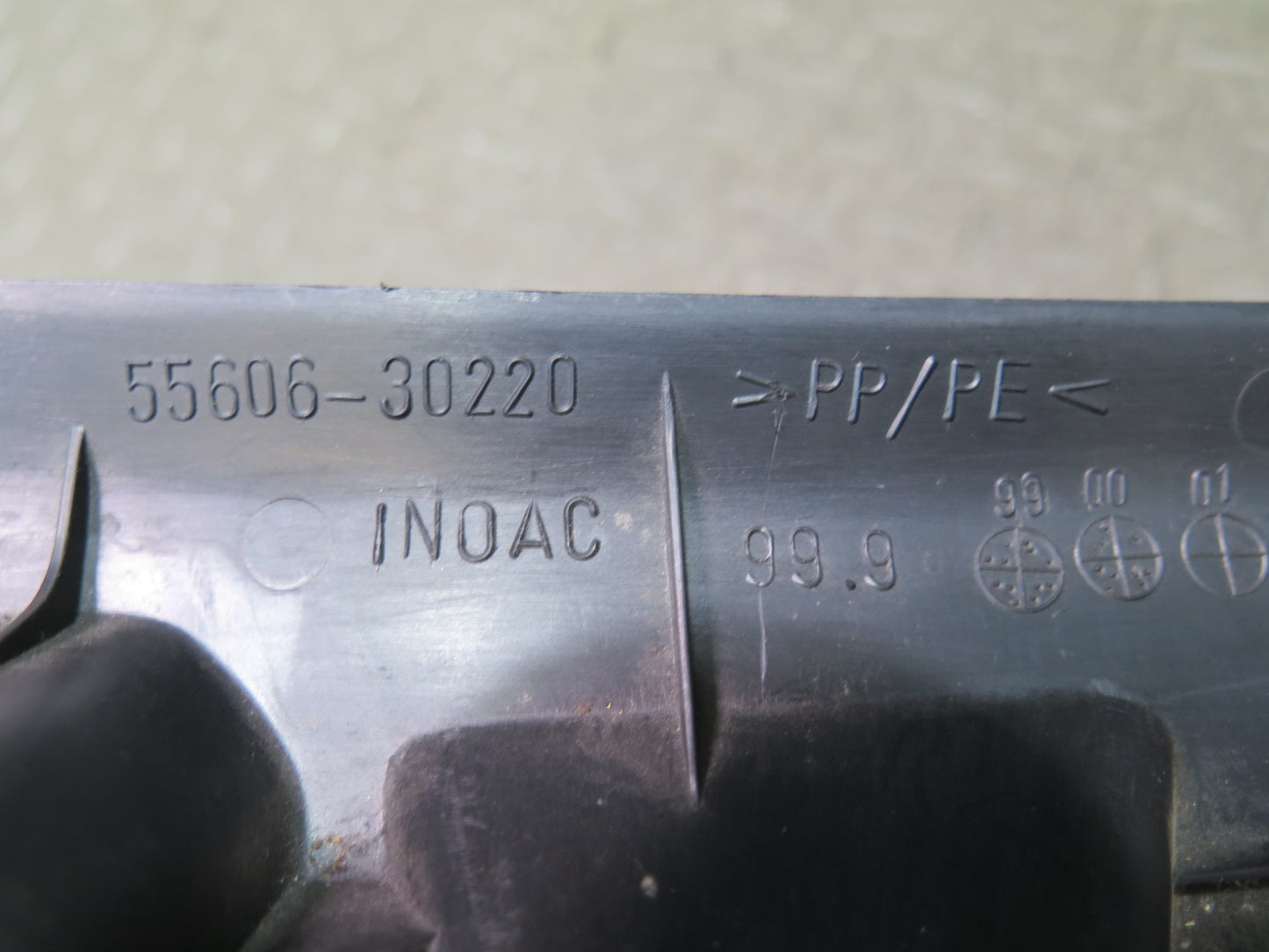 99-01 Toyota Crown JZS175 RHD Right Under Dash Lower Trim Panel Cover OEM
