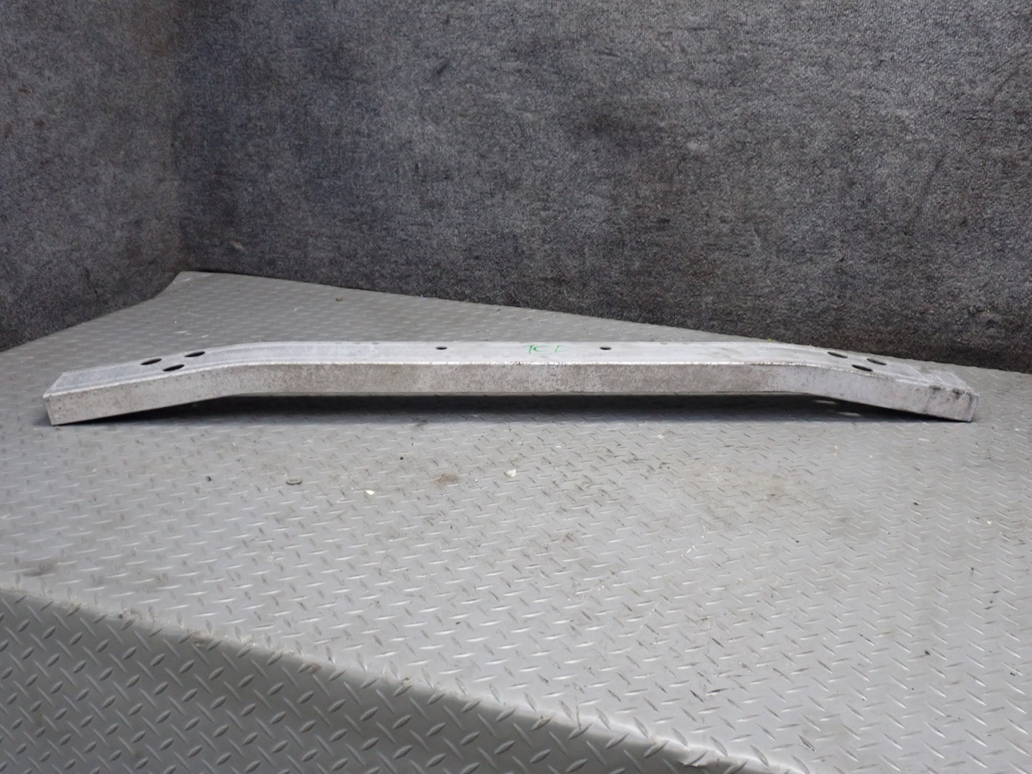 99-01 Toyota Crown JZS175 Front Bumper Impact Reinforcement Bar OEM