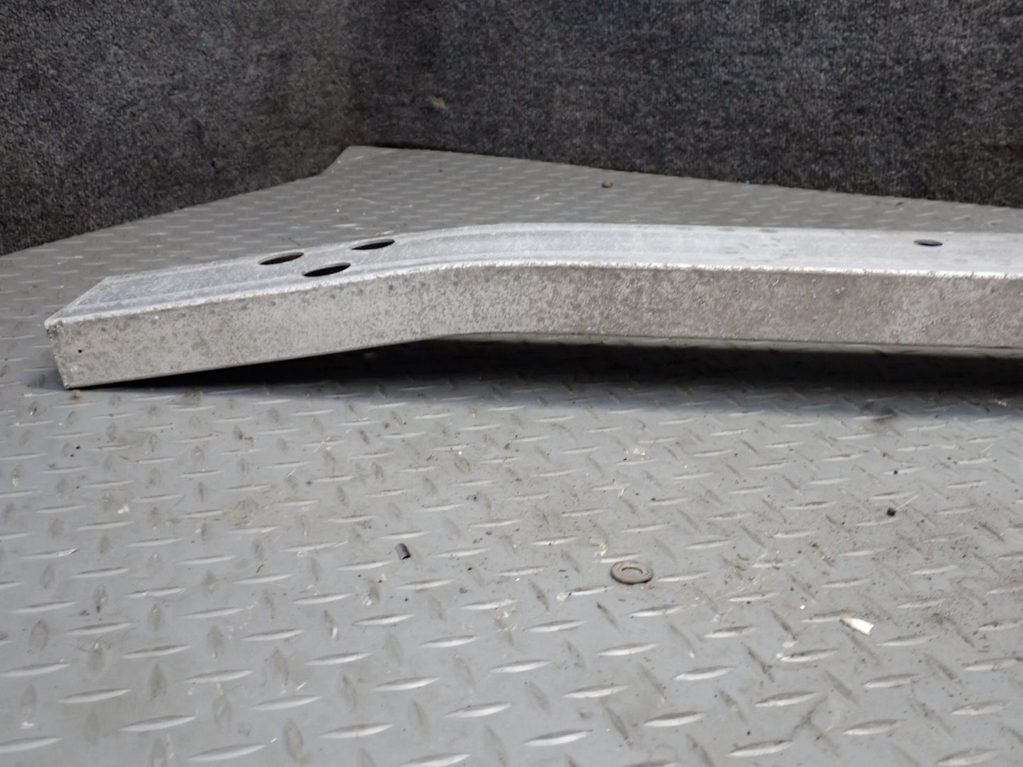 99-01 Toyota Crown JZS175 Front Bumper Impact Reinforcement Bar OEM