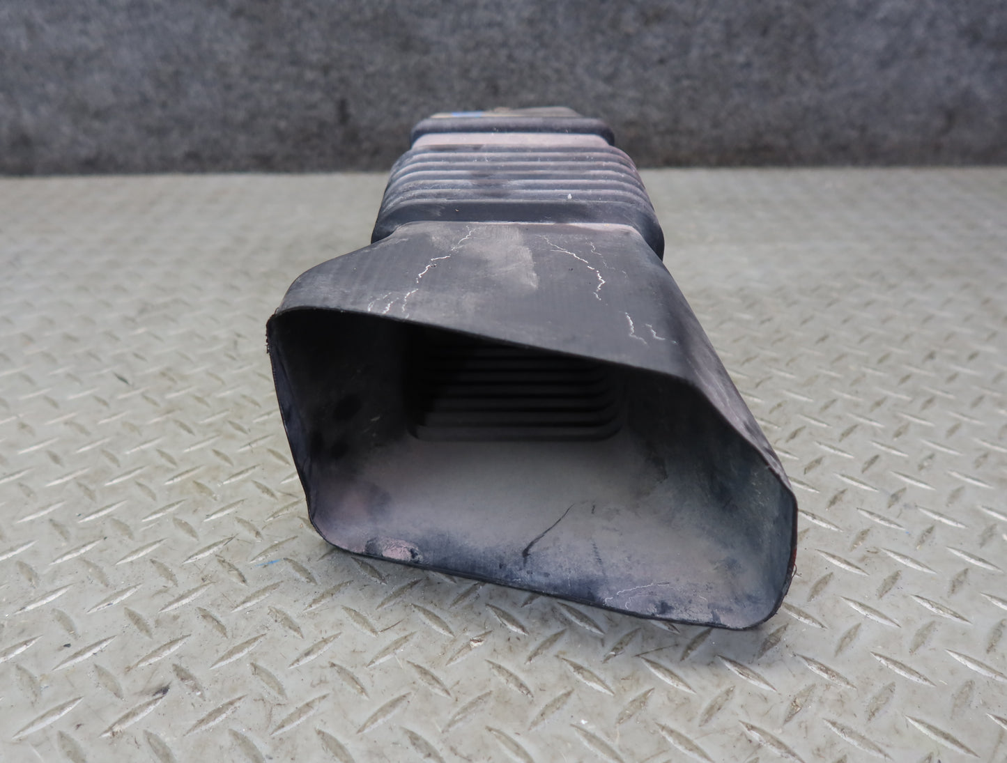 1983-1986 Porsche 928 S Left & Right Side Brake Cooling Air Duct Set