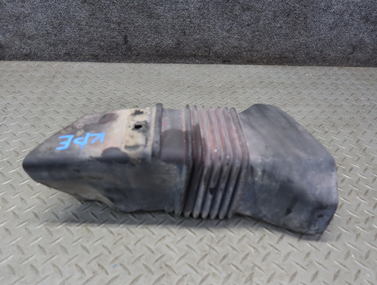 1983-1986 Porsche 928 S Left & Right Side Brake Cooling Air Duct Set