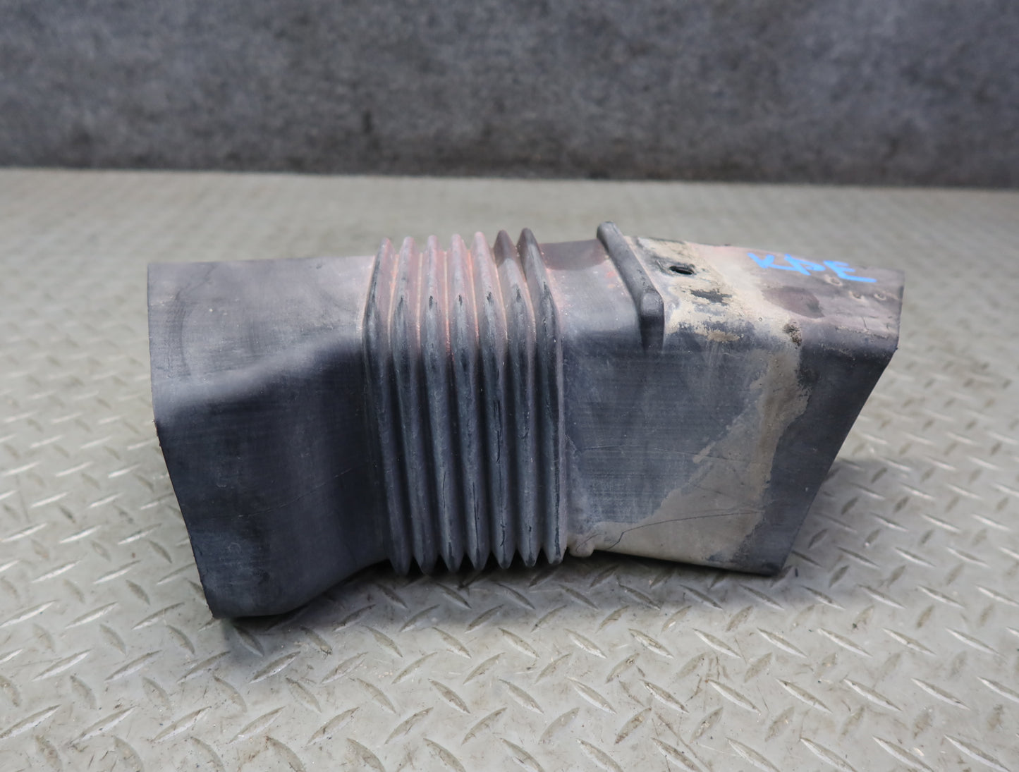 1983-1986 Porsche 928 S Left & Right Side Brake Cooling Air Duct Set